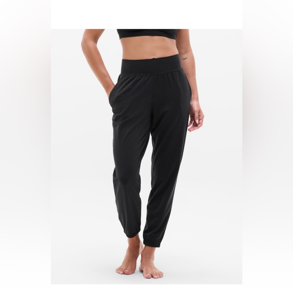 Athleta Black Attitude Pants 8